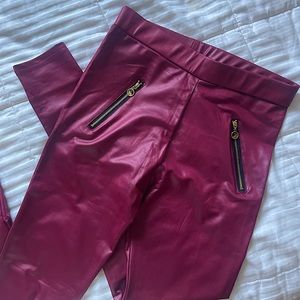 Pink metallic leggings. S size